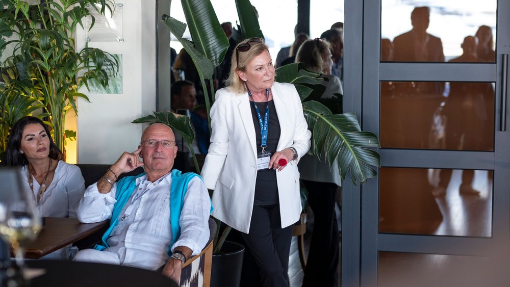 Die Teilnehmer und Referenten im Restaurant YARA in Puerto Portals