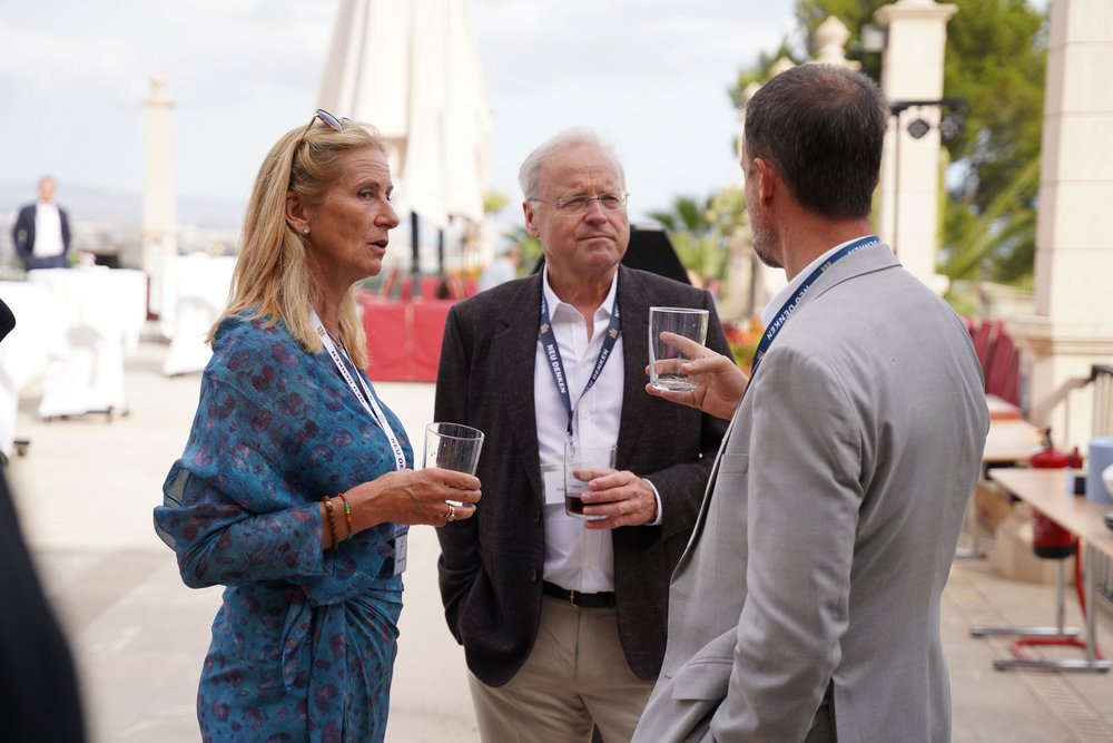 Austausch auf dem NEU DENKEMN Wirtschaftsforum 2024