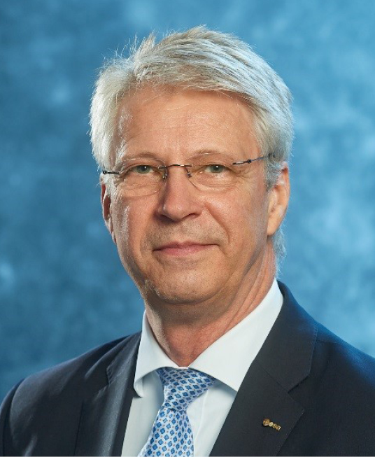 Dr. Thomas Reiter - ehemaliger Raumfahrer, bis 2021 ESA-Koordinator sowie Berater des ESA-Generaldirektors